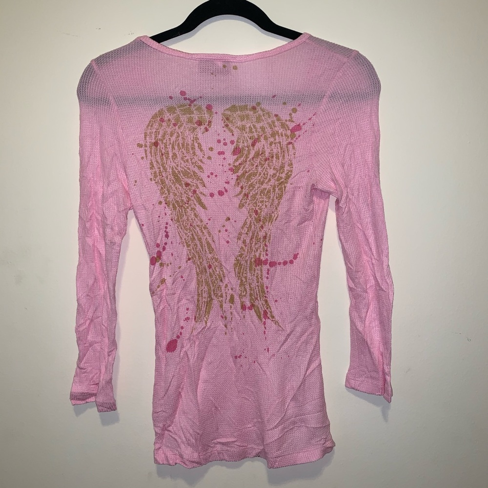 Wings love sleeve